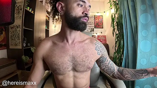 MaxG   online show from October 29, 2025, 1:48 am