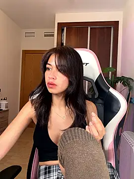 Adriennesexxx online show from January 18, 2026, 2:53 pm