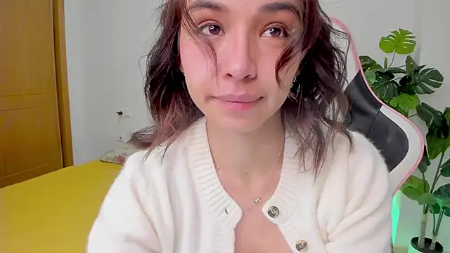 Snapshot of Adriennesexxx chatting on February 6, 2025, 5:51 pm Adriennesexxx online show from February 6, 2025, 5:51 pm