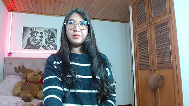 tifanny-squirt online show from October 8, 2025, 2:57 am