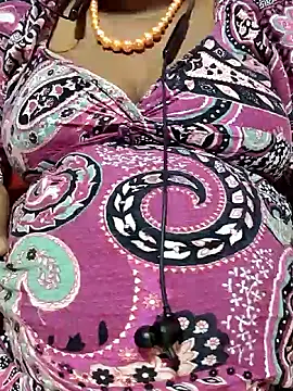 Anjali cute-Pondati online show from September 16, 2025, 1:23 pm