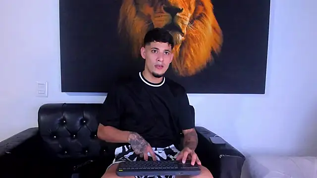 kyle smithxx online show from December 5, 2024, 12:47 am