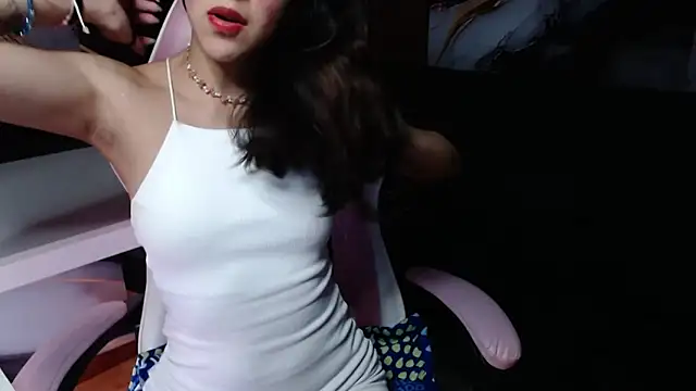 Snapshot of ling_ling24 chatting on May 23, 2026, 3:27 am ling ling24 online show from May 23, 2026, 3:27 am