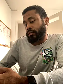 KaelMoreau online show from October 9, 2025, 3:12 pm