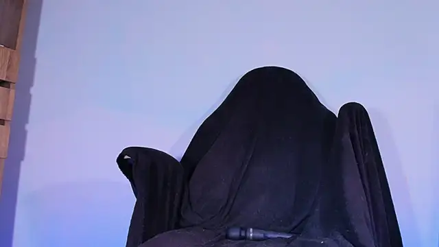 KaelMoreau online show from January 18, 2026, 12:08 pm