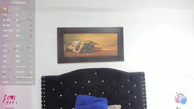 Vahiolet smith online show from November 22, 2025, 3:27 am