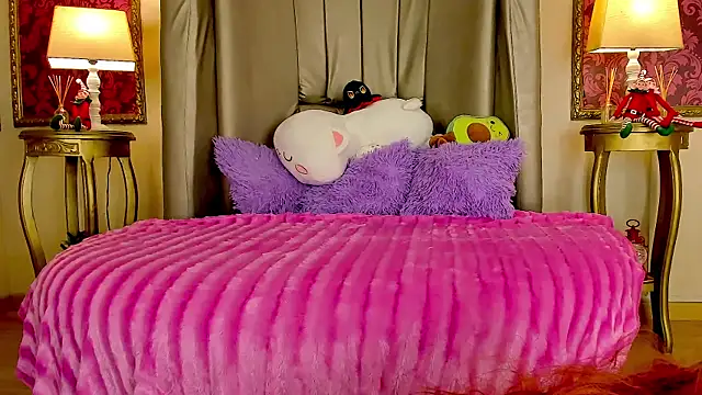 Colors-xx online show from December 1, 2025, 8:21 pm