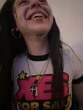 exoticmisfitt online show from April 13, 2026, 6:28 am