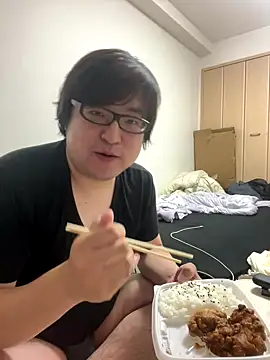 yuuki198912 online show from November 27, 2025, 1:22 pm