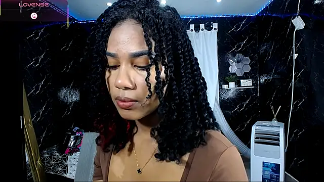 Hillary queen online show from October 25, 2025, 12:39 pm