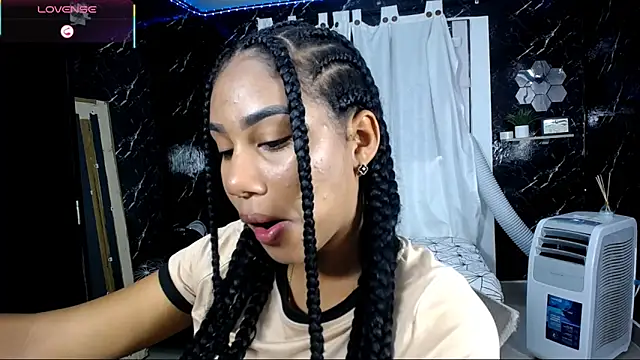 Hillary queen online show from October 15, 2025, 12:46 pm