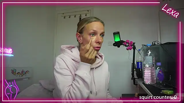 Snapshot of Lexa_xoxo chatting on November 11, 2025, 7:47 am Lexa xoxo online show from November 11, 2025, 7:47 am