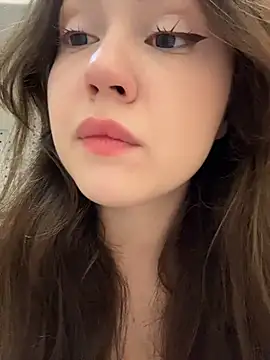 Peachy Dream online show from June 21, 2026, 4:13 pm