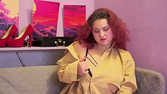 Cute Carla online show from September 25, 2025, 4:35 pm