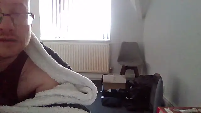 666closetbiboy online show from April 11, 2026, 5:27 pm