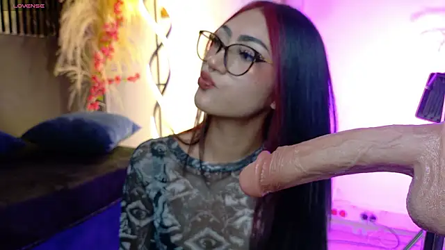 miluv19 online show from February 10, 2026, 7:24 pm