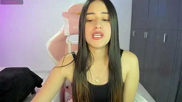 Tinylottie online show from October 3, 2025, 7:48 pm