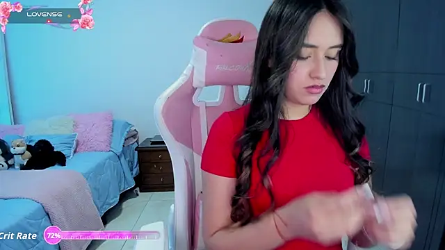 Tinylottie online show from October 21, 2025, 11:37 pm