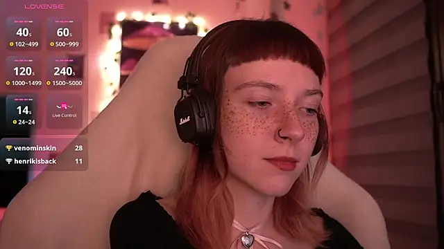 Snapshot of juliapie chatting on December 2, 2024, 1:31 am juliapie online show from December 2, 2024, 1:31 am