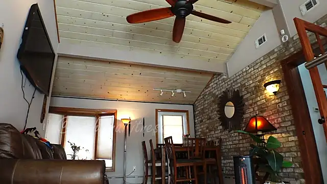 LushianaFitness online show from January 10, 2025, 5:34 pm