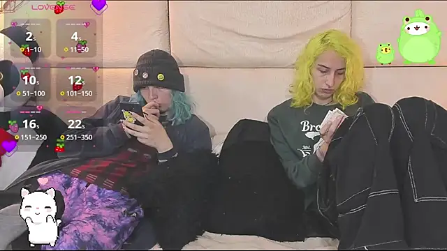 -kisa  online show from October 18, 2025, 2:24 am