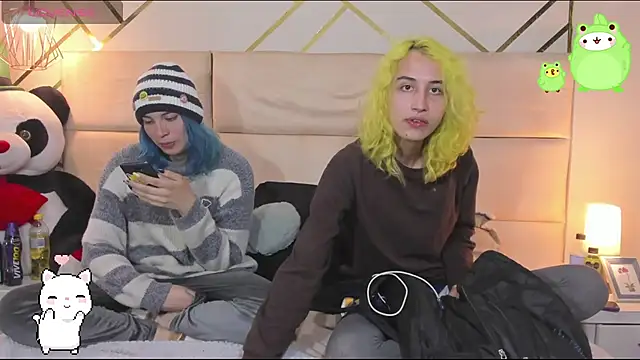 -kisa  online show from November 12, 2025, 2:15 am