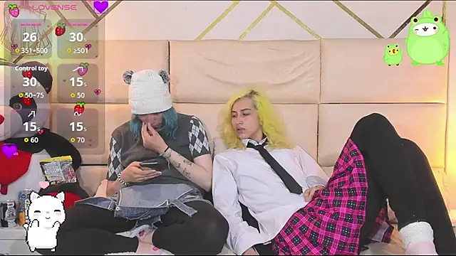 -kisa  online show from November 30, 2025, 2:12 am