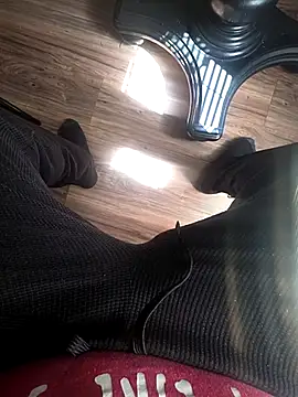 Snapshot of Damn-Danny chatting on November 12, 2025, 6:12 pm Damn-Danny online show from November 12, 2025, 6:12 pm