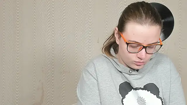 Snapshot of Seductive_She_Wolf chatting on February 5, 2026, 3:52 pm Seductive She Wolf online show from February 5, 2026, 3:52 pm