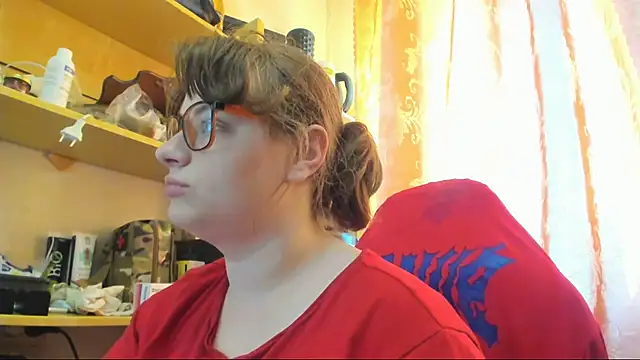 Seductive She Wolf online show from June 8, 2026, 5:57 pm
