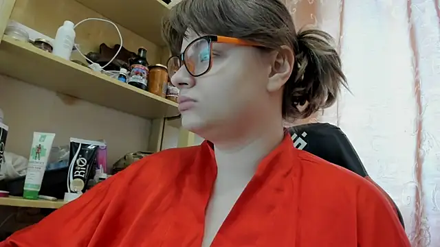 Seductive She Wolf online show from May 16, 2026, 7:18 am