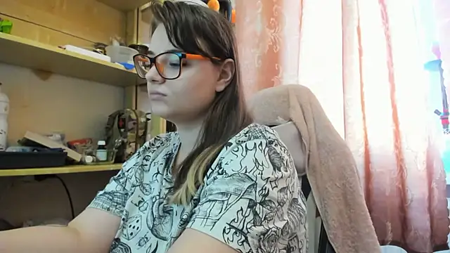 Seductive She Wolf online show from March 6, 2026, 2:56 pm