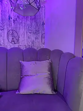 AbyThompson online show from January 6, 2026, 12:31 pm