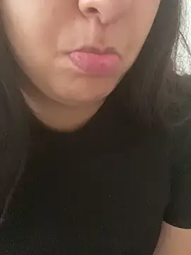 Snapshot of yassminsexy22 chatting on November 7, 2025, 11:48 am yassminsexy22 online show from November 7, 2025, 11:48 am