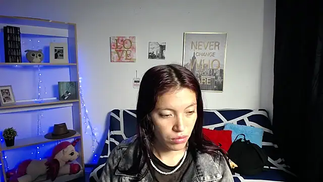Snapshot of Sian__1 chatting on December 18, 2024, 12:29 pm Sian 1 online show from December 18, 2024, 12:29 pm