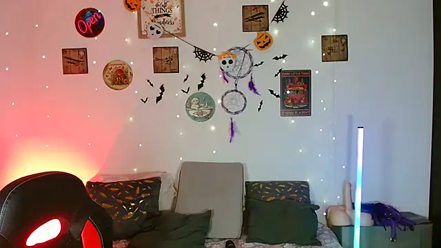 catalinamommyx online show from October 27, 2025, 11:16 pm