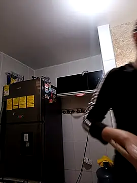 Bonny Klote online show from October 6, 2025, 2:40 pm