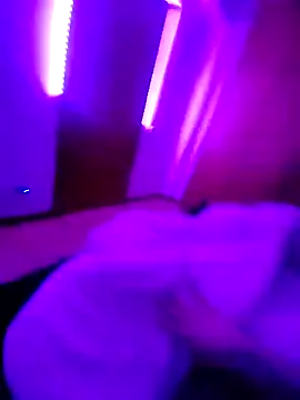 TSandraBellucci online show from December 5, 2024, 8:49 pm