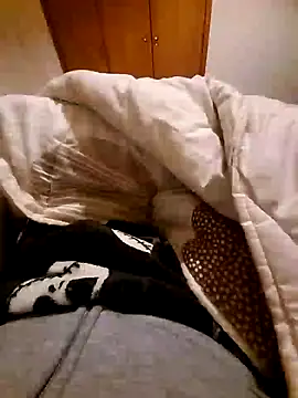 TSandraBellucci online show from December 15, 2024, 2:08 am