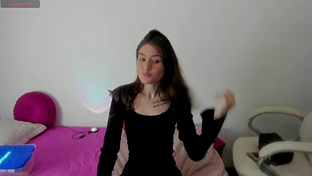 Snapshot of Tesa_cute chatting on December 14, 2024, 8:40 pm Tesa cute online show from December 14, 2024, 8:40 pm