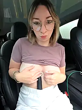 Giuliana baby online show from November 11, 2025, 9:37 am