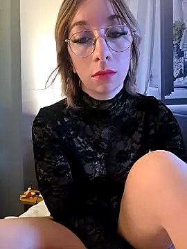 Snapshot of Giuliana_baby chatting on November 23, 2025, 9:08 am Giuliana baby online show from November 23, 2025, 9:08 am