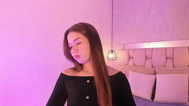 Roxie-Summers11 online show from March 15, 2025, 7:48 pm