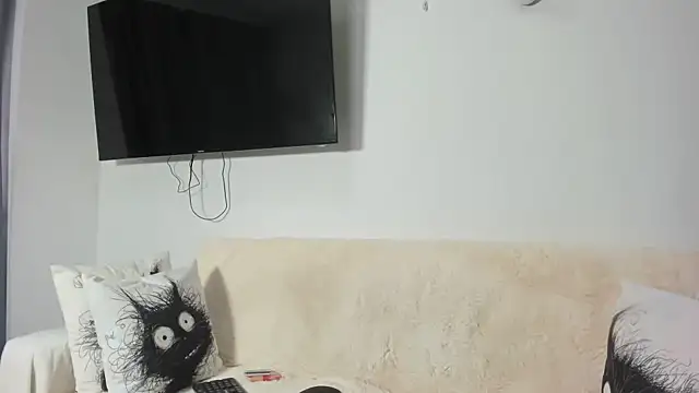 Emma Jnes online show from February 25, 2025, 9:48 pm