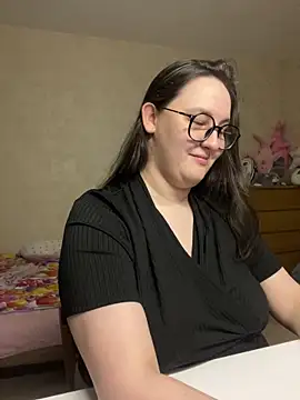 hungry1bunny online show from January 24, 2025, 11:23 pm