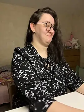 hungry1bunny online show from November 1, 2025, 9:30 pm