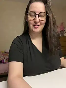 hungry1bunny online show from January 24, 2025, 5:21 pm