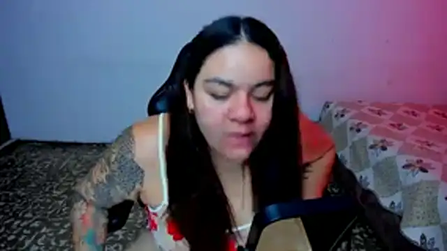 Snapshot of Sharon_hils chatting on June 26, 2026, 5:08 pm Sharon hils online show from June 26, 2026, 5:08 pm