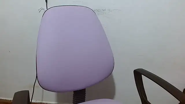 Snapshot of charlotte_slut chatting on June 25, 2026, 9:58 am charlotte slut online show from June 25, 2026, 9:58 am