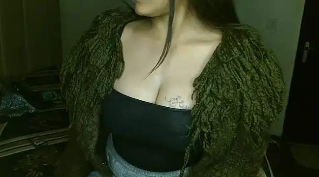 Snapshot of AISHA-RAJPUT chatting on January 2, 2025, 3:08 pm AISHA-RAJPUT online show from January 2, 2025, 3:08 pm